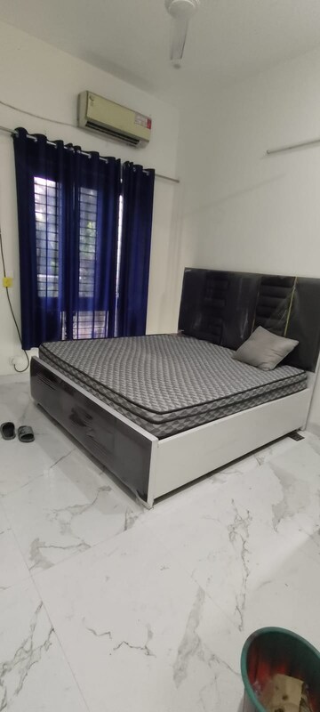 Bedroom in 5 BHK Independent House at Pratap Vihar GDA Flats, Pratap Vihar – for Sale