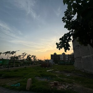 Plot Area in 3 BHK Builder Floor at Tdi City – for Sale