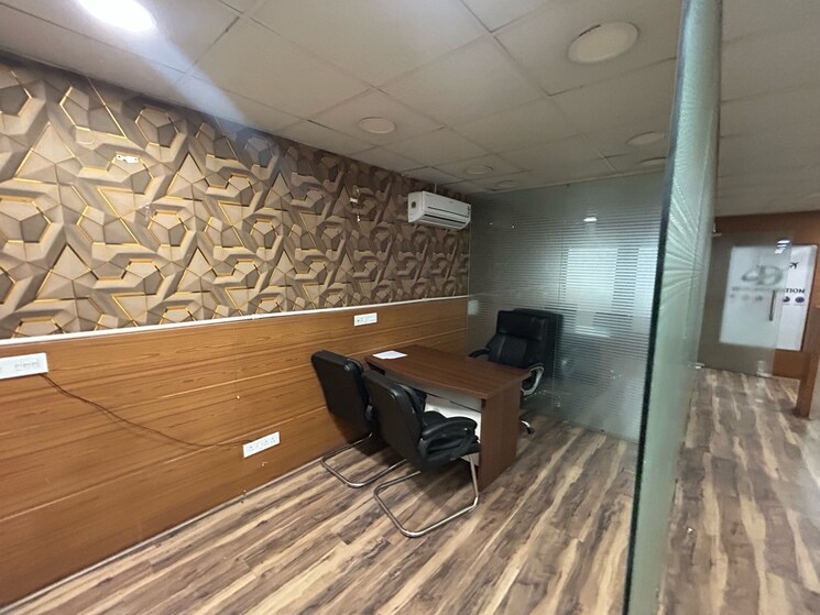 Team Area, sector 17 Commercial Office Space 1600 Sq.Ft. In Sector 17 Chandigarh 9406419