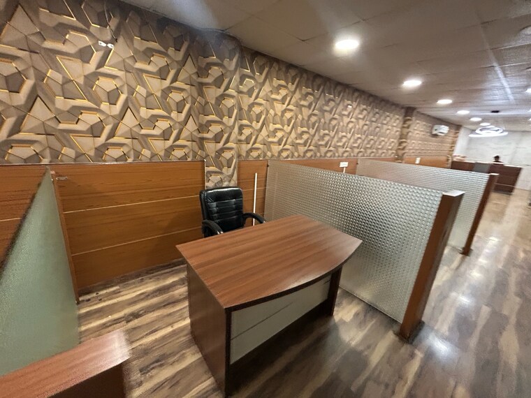 Team Area, sector 17 Commercial Office Space 1600 Sq.Ft. In Sector 17 Chandigarh 9406419