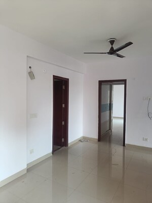 Room in 2.5 BHK Apartment at Eldeco Accolade, Sohna Sector 2 – for Sale