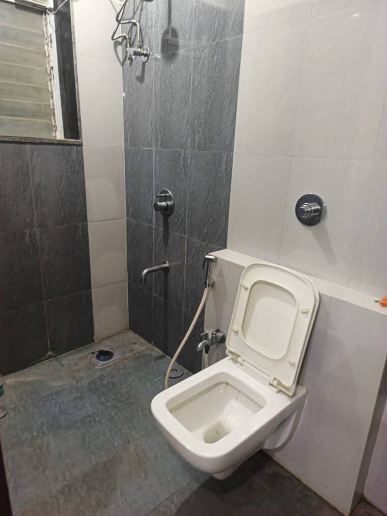 Bathroom, sethia-imperial-avenue 1 Bedroom 365 Sq.Ft. Apartment In Malad East Mumbai 9406510