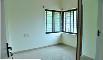 Room in 3 BHK Independent House at Hrbr Layout – for Rent