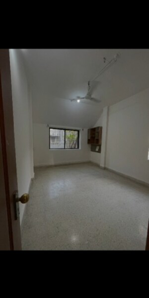 2 BHK Apartment For Rent in Swargate