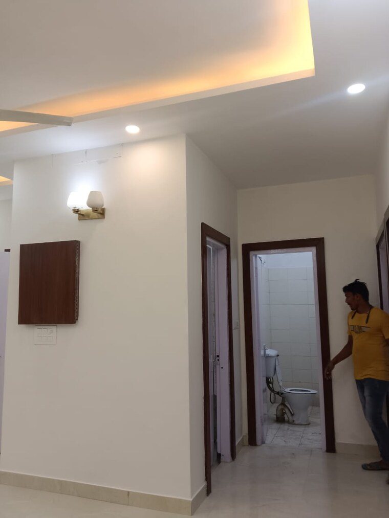 undefined, sector 57 3 Bedroom 180 Sq.Ft. Independent House In Sector 57 Gurgaon 9406572