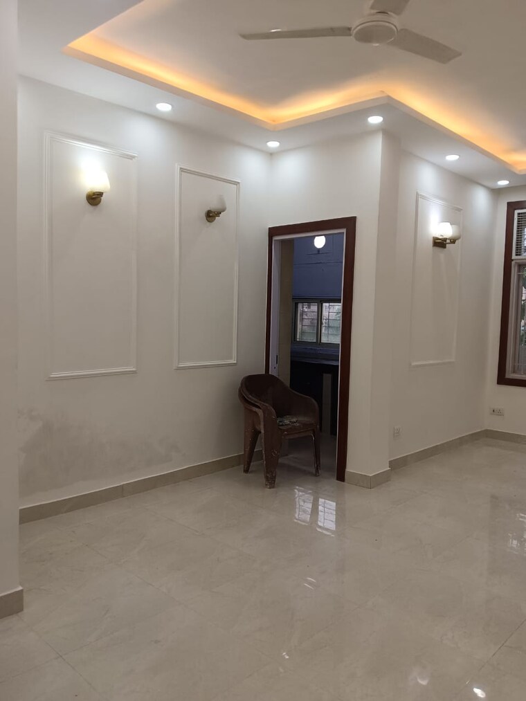 Room, sector 57 3 Bedroom 180 Sq.Ft. Independent House In Sector 57 Gurgaon 9406572