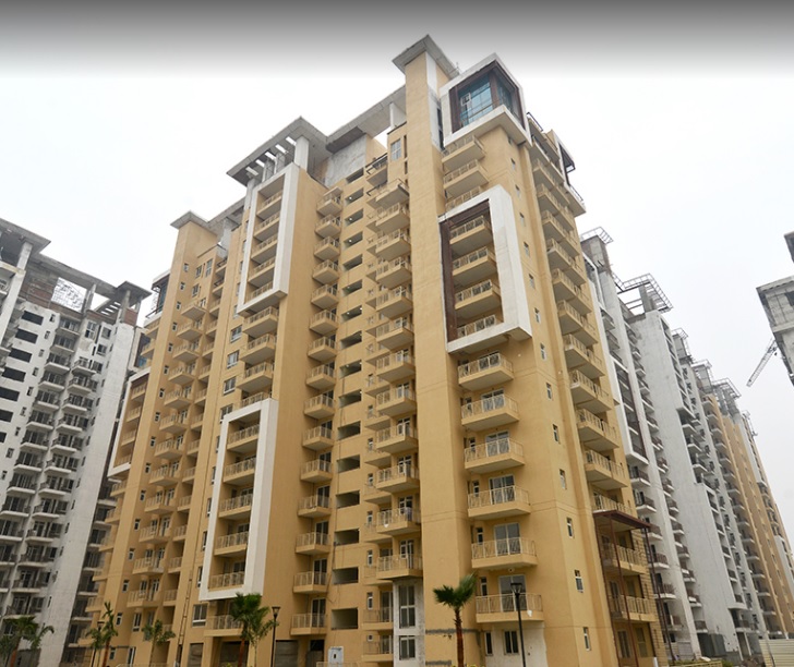 3 BHK + Pooja Room,Servant Room,Study Room Apartment For Sale in Emaar Palm Gardens