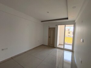 Room in 3 BHK Apartment at Sector 20 – for Sale