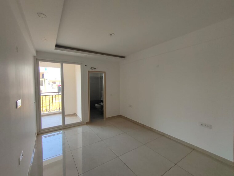 Room, sector 20 3 Bedroom 1500 Sq.Ft. Apartment In Sector 20 Panchkula 9406640