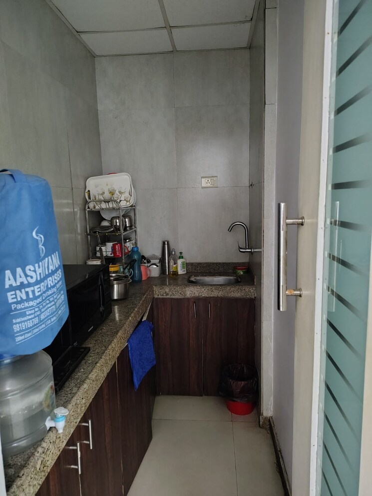 Kitchen, rupa-solitaire Commercial Office Space 2230 Sq.Ft. In Kopar Khairane Navi Mumbai 9406606