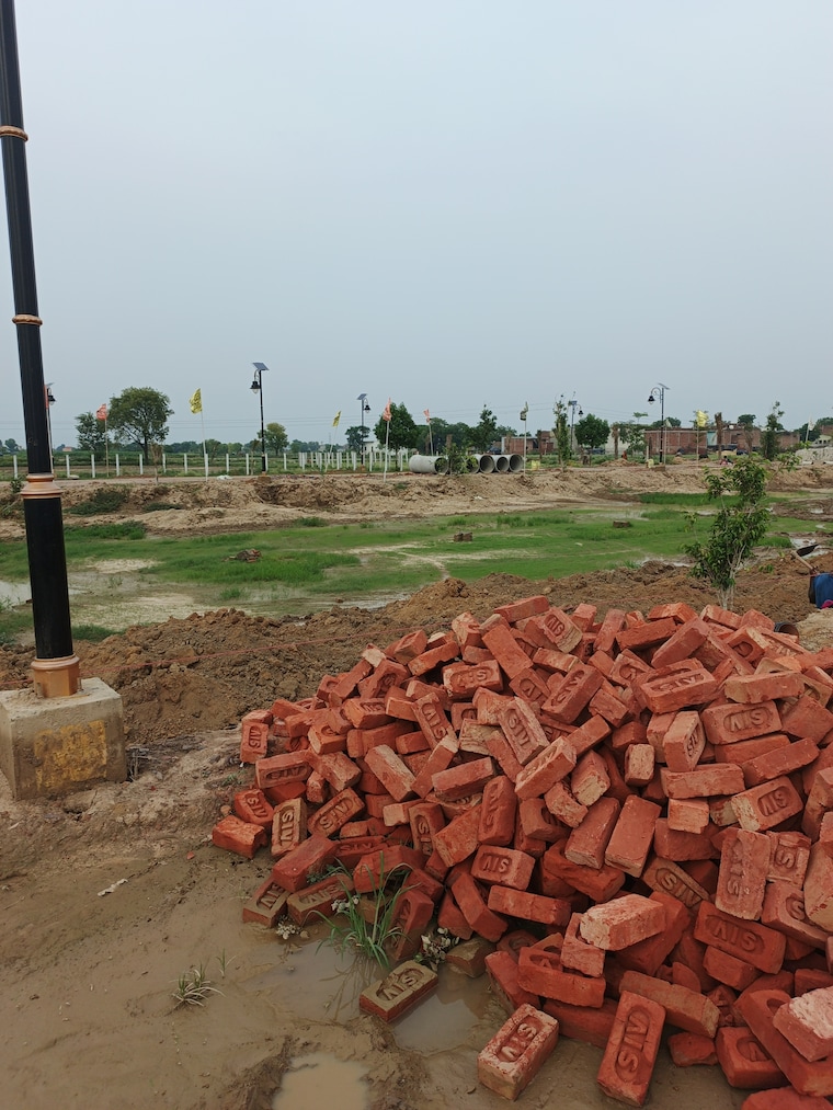 undefined, sector 8 yamuna expressway  250 Sq.Yd. Plot In Sector 8 Yamuna Expressway Greater Noida 9406692