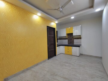 Room in 3 BHK Builder Floor at Govindpuri – for Sale