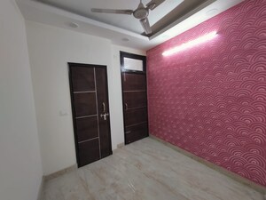 Room in 3 BHK Builder Floor at Govindpuri – for Sale