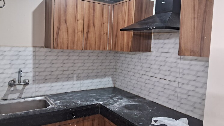 Kitchen, dlf-independent-floors 1.5 Bedroom 400 Sq.Ft. Builder Floor In Dlf City Phase 3 Gurgaon 9406760