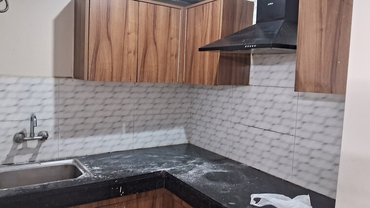 Kitchen, dlf-independent-floors 1.5 Bedroom 400 Sq.Ft. Builder Floor In Dlf City Phase 3 Gurgaon 9406760