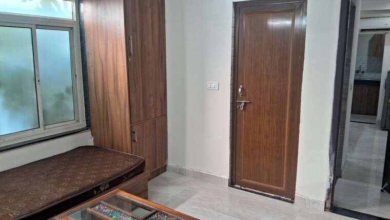 Bedroom, dlf-independent-floors 1.5 Bedroom 400 Sq.Ft. Builder Floor In Dlf City Phase 3 Gurgaon 9406760