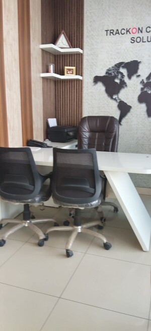Team Area in  Office Space at Gaur City Center, Sector 4 Greater Noida – for Rent