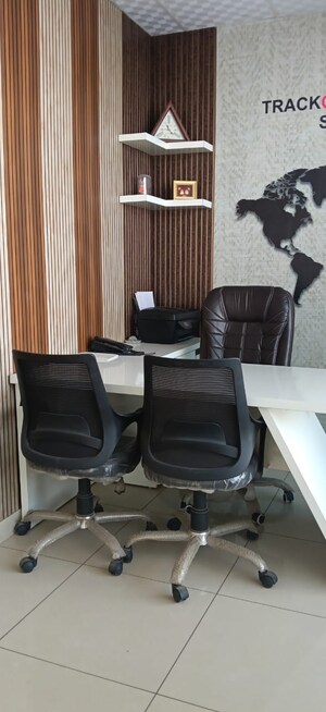 Team Area in  Office Space at Gaur City Center, Sector 4 Greater Noida – for Rent