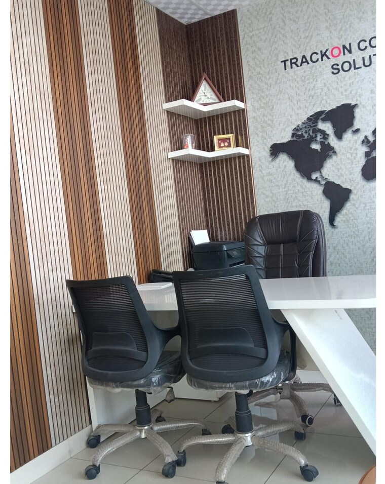 Team Area, gaur-city-center Commercial Office Space 300 Sq.Ft. In Sector 4 Greater Noida Greater Noida 9406770