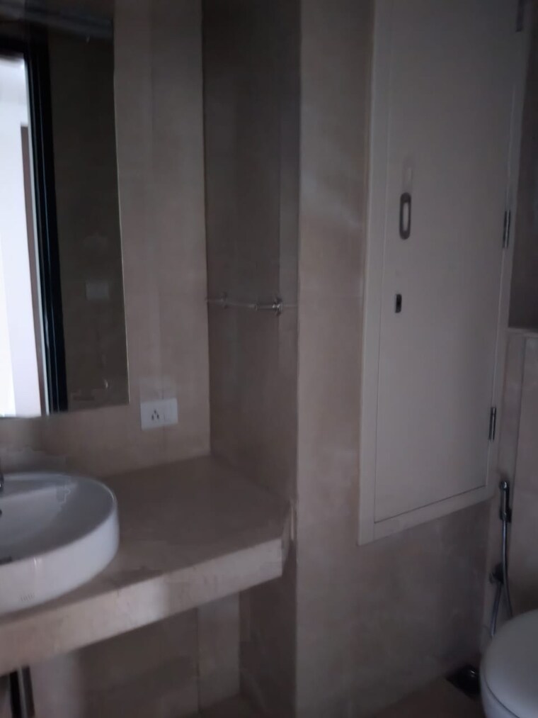 Bathroom, lodha-altia 2 Bedroom 734 Sq.Ft. Apartment In Wadala Mumbai 9406786