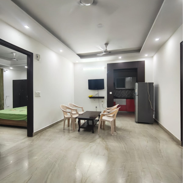 Room, sas-tower 2 Bedroom 2200 Sq.Ft. Builder Floor In Medi City Gurgaon 9406755