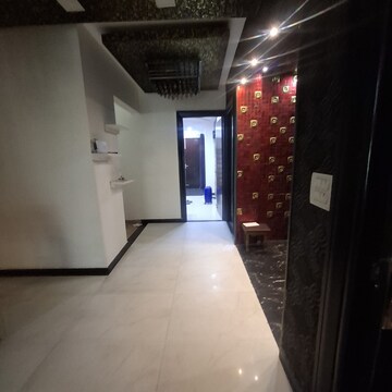 Building Lobby in 2 BHK Builder Floor at SAS Tower, Medi City – for Rent