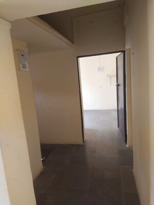 Room in 1 RK Apartment at Tingre Nagar – for Rent