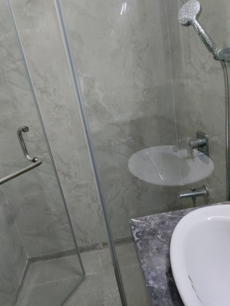Bathroom, lnt-crescent-bay-t3 2 Bedroom 900 Sq.Ft. Apartment In Parel Mumbai 9406753