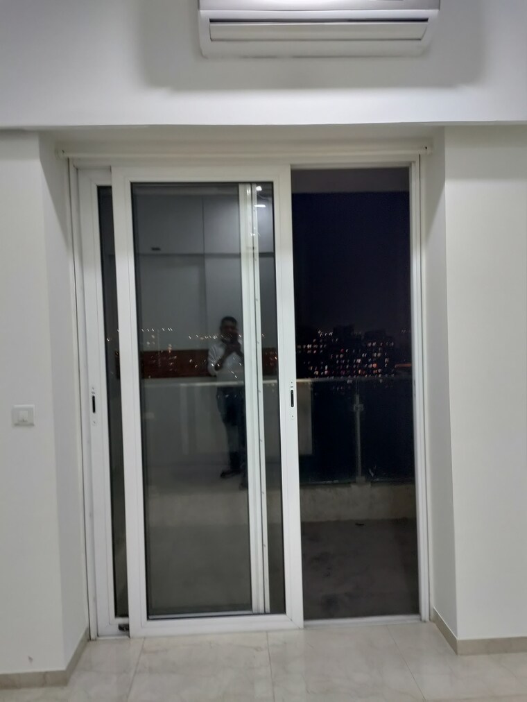 undefined, lnt-crescent-bay-t3 2 Bedroom 900 Sq.Ft. Apartment In Parel Mumbai 9406753