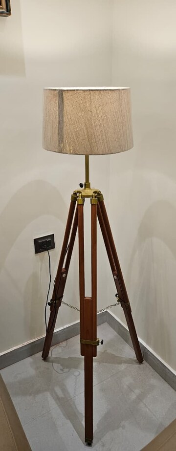 Furnished Amenities in 1 BHK Builder Floor at Freedom Fighters Enclave – for Rent