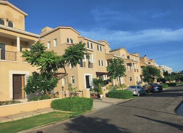 5 BHK Villa – Exterior View View at Emaar Marbella, Sector 66 - for Rent