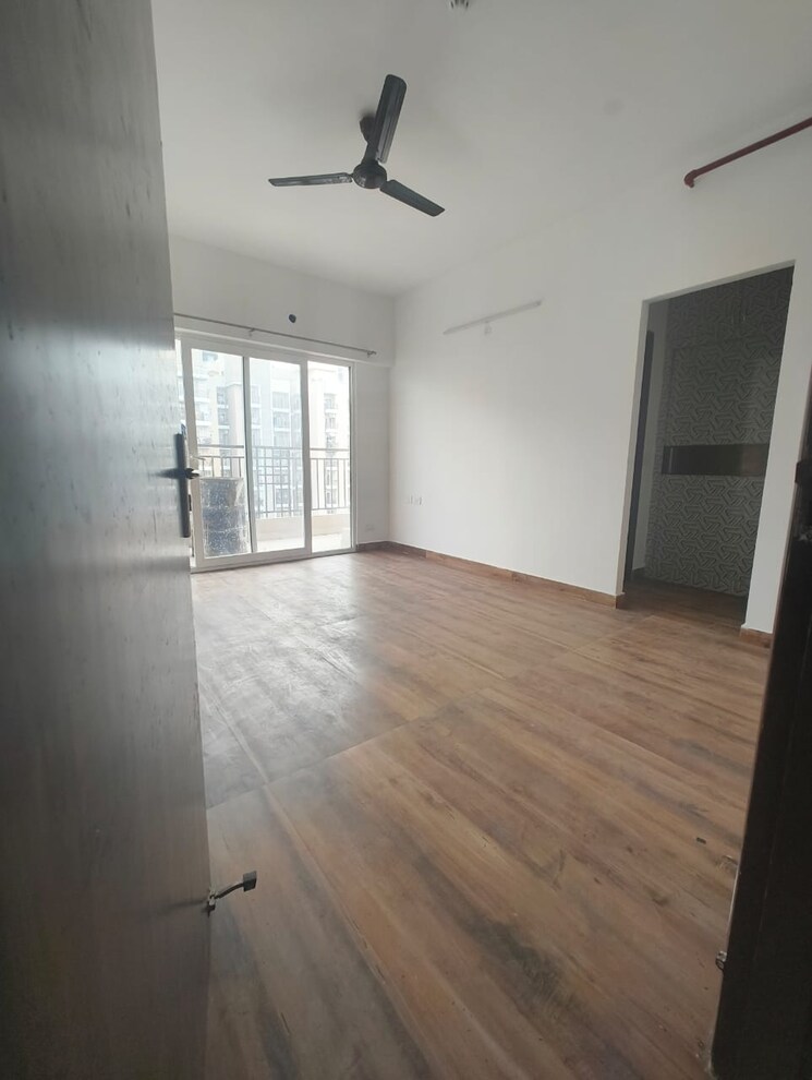 Room, gulshan-bellina 2 Bedroom 1105 Sq.Ft. Apartment In Sector 16 Greater Noida Greater Noida 9406808