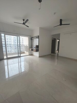 Room in 2 BHK Apartment at Gulshan Bellina, Sector 16 Greater Noida – for Sale