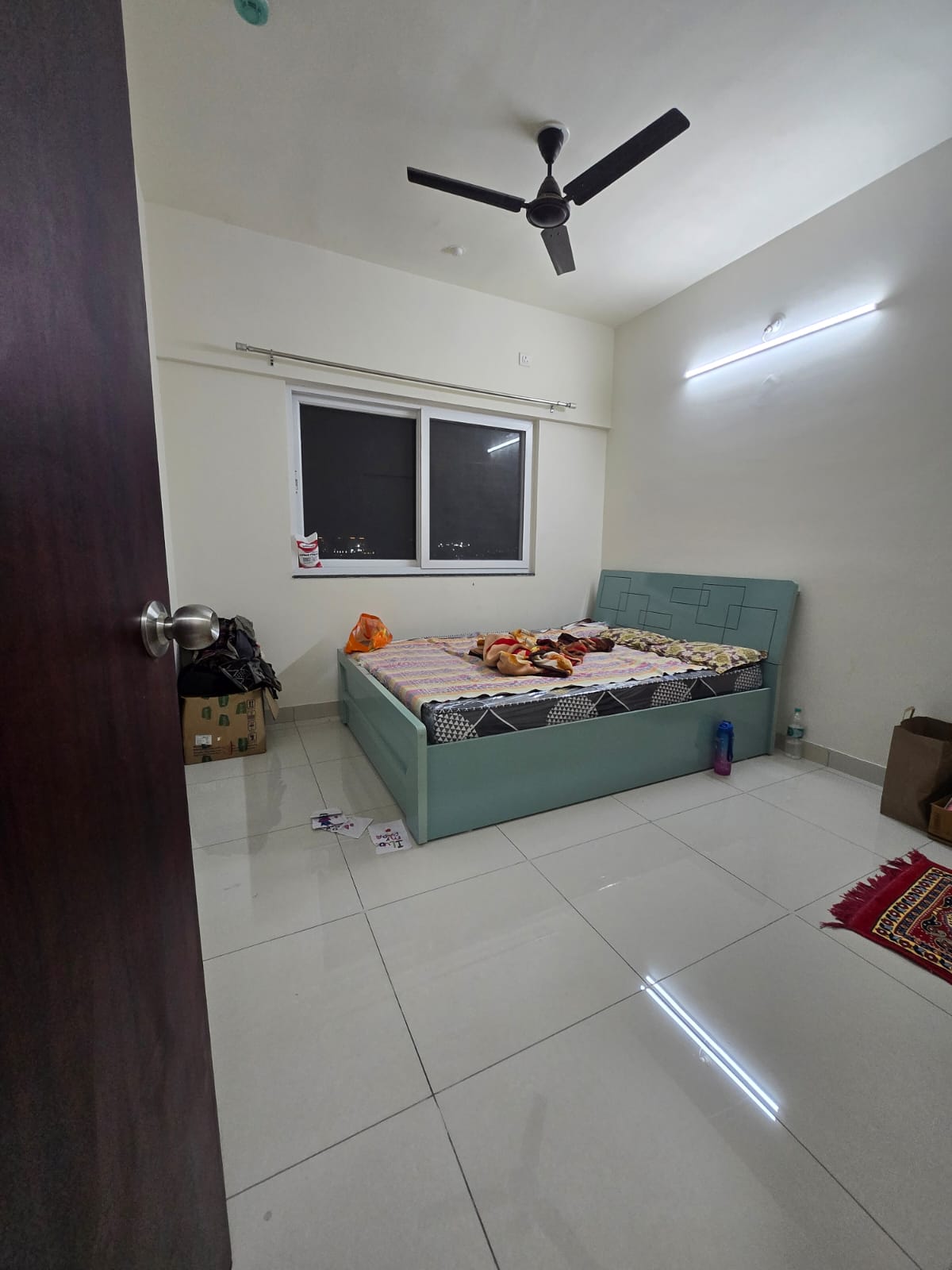 3 BHK + Extra Room Apartment For Rent in Puravankara Silversands