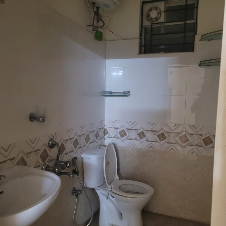 Bathroom, abhee-lakeview 2 Bedroom 905 Sq.Ft. Apartment In Kasavanahalli Bangalore 9406899