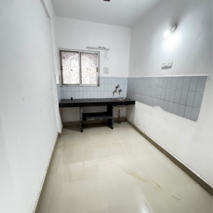 Kitchen in 1.5 BHK Apartment at Koregaon Park CHS, Koregaon – for Rent