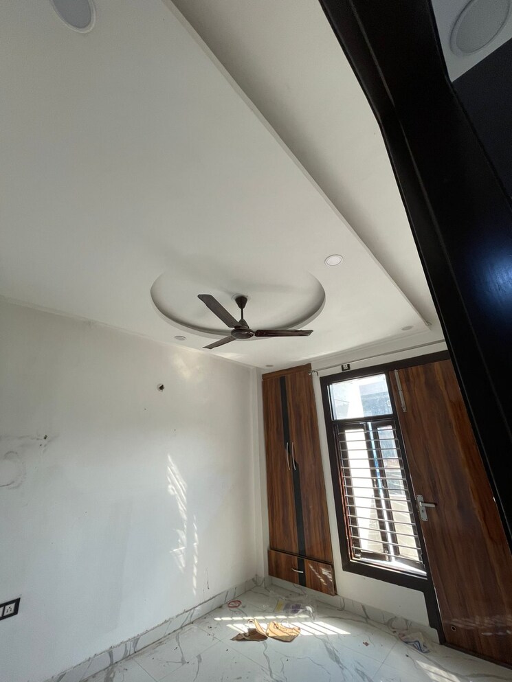 Room, dwarka mor 2 Bedroom 650 Sq.Ft. Builder Floor In Dwarka Mor Delhi 9406907