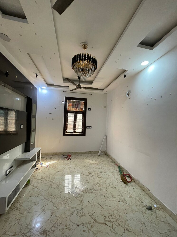 Room, dwarka mor 2 Bedroom 650 Sq.Ft. Builder Floor In Dwarka Mor Delhi 9406907