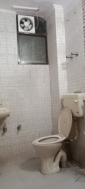 Bathroom in 1 BHK Builder Floor at Saket – for Rent