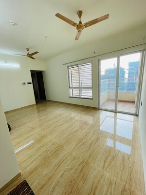 Room in 3 BHK Apartment at Godrej Boulevard, Manjari – for Rent