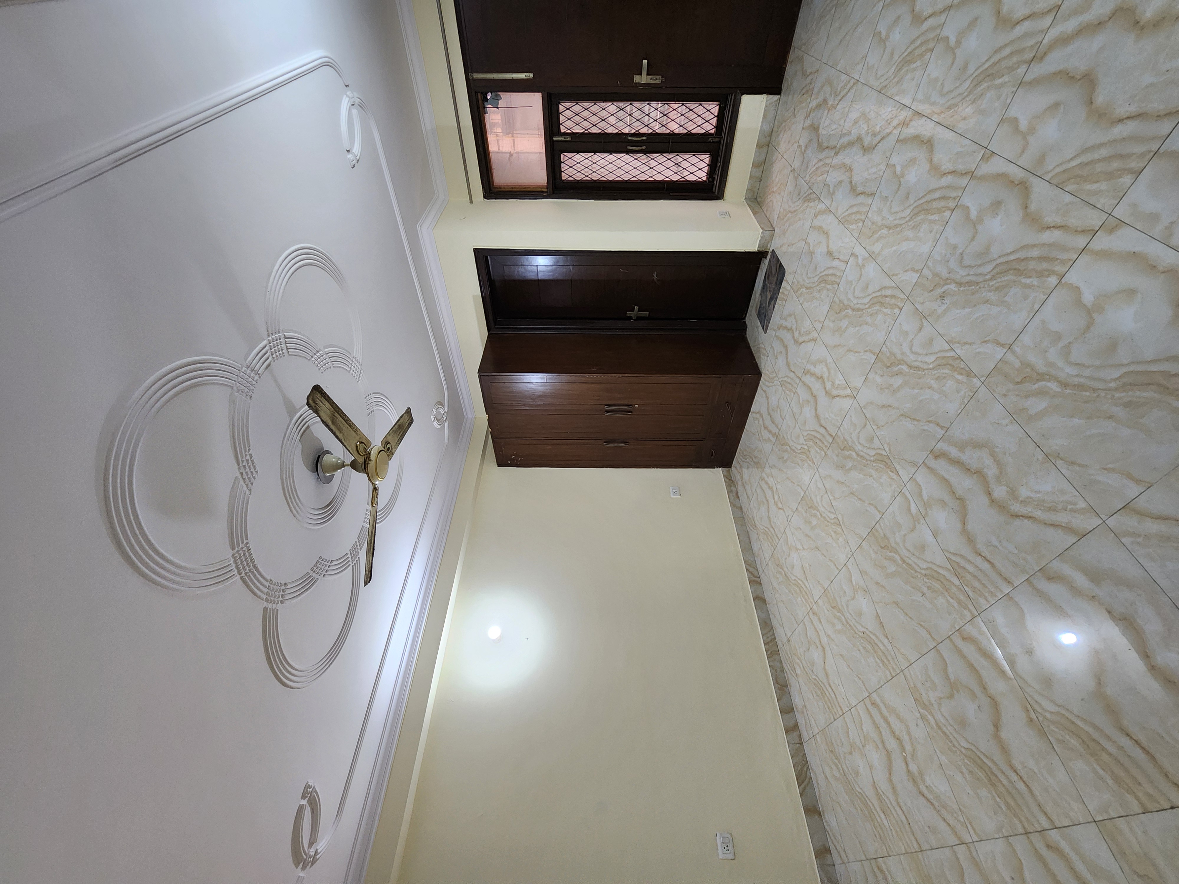 3 BHK Builder Floor For Rent in Chattarpur