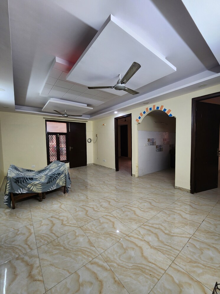 Living Room, chattarpur 3 Bedroom 1200 Sq.Ft. Builder Floor In Chattarpur Delhi 9406949