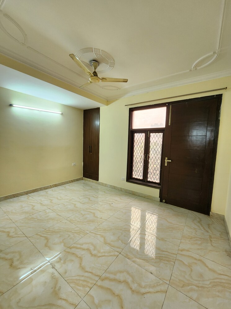 Room, chattarpur 3 Bedroom 1200 Sq.Ft. Builder Floor In Chattarpur Delhi 9406949