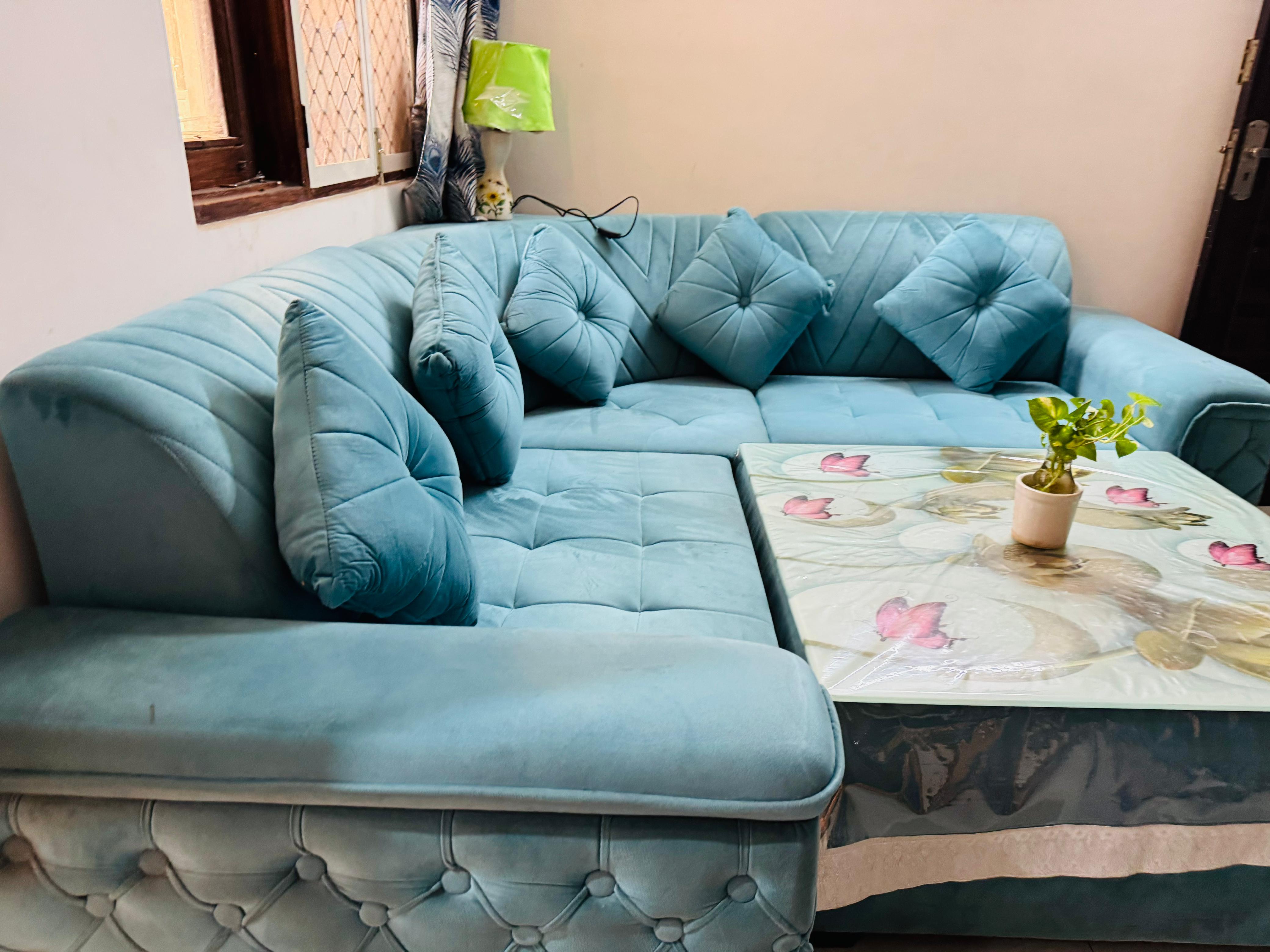 2 BHK Apartment For Sale in Gulmohur Garden