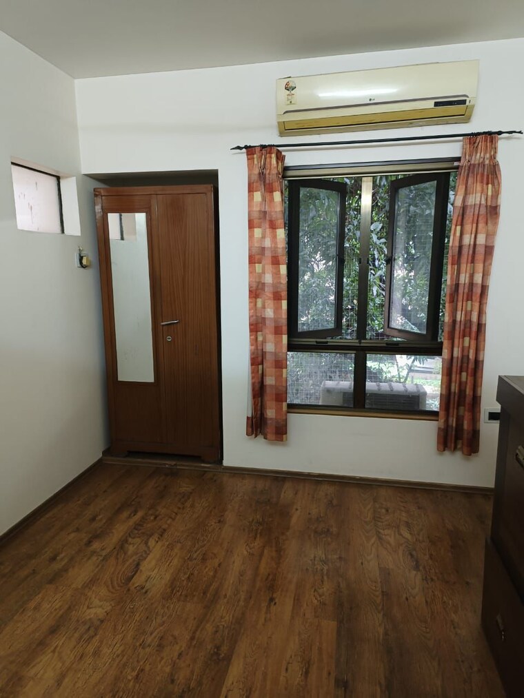 Room, park-valencia 2 Bedroom 1000 Sq.Ft. Apartment In Mundhwa Road Pune 9406914