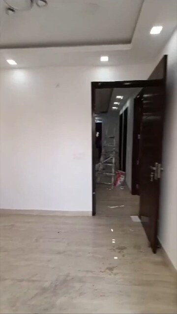 Room in 3 BHK Builder Floor at Govindpuri – for Sale