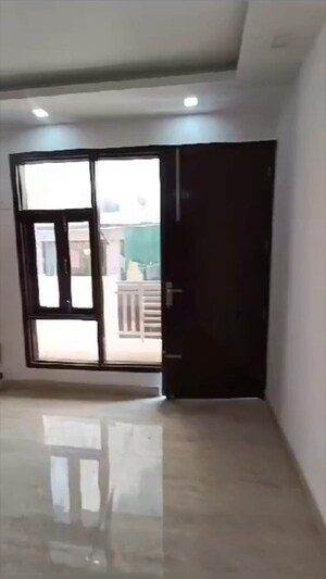 Room in 3 BHK Builder Floor at Govindpuri – for Sale