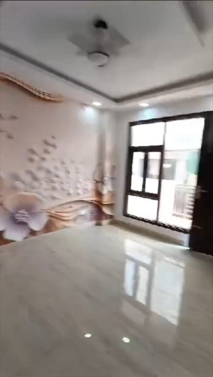 Room, govindpuri 3 Bedroom 1000 Sq.Ft. Builder Floor In Govindpuri Delhi 9406953