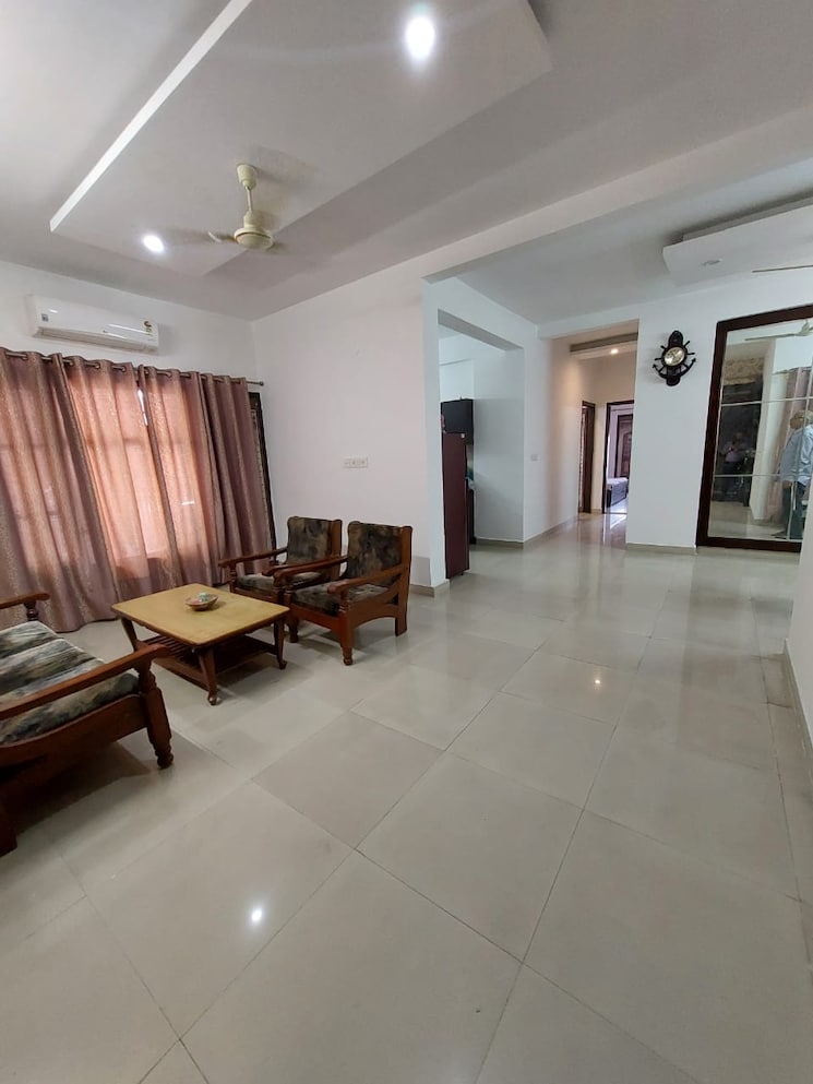 Living Room, pir machalla 3 Bedroom 1850 Sq.Ft. Apartment In Pir Machalla Zirakpur 9406964