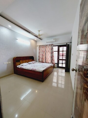 Living Room in 3 BHK Apartment at Pir Machalla – for Rent